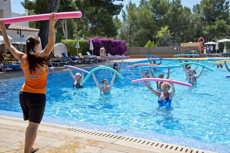 Hotel Beachclub Font De Sa Cala Dış mekan fotoğraf